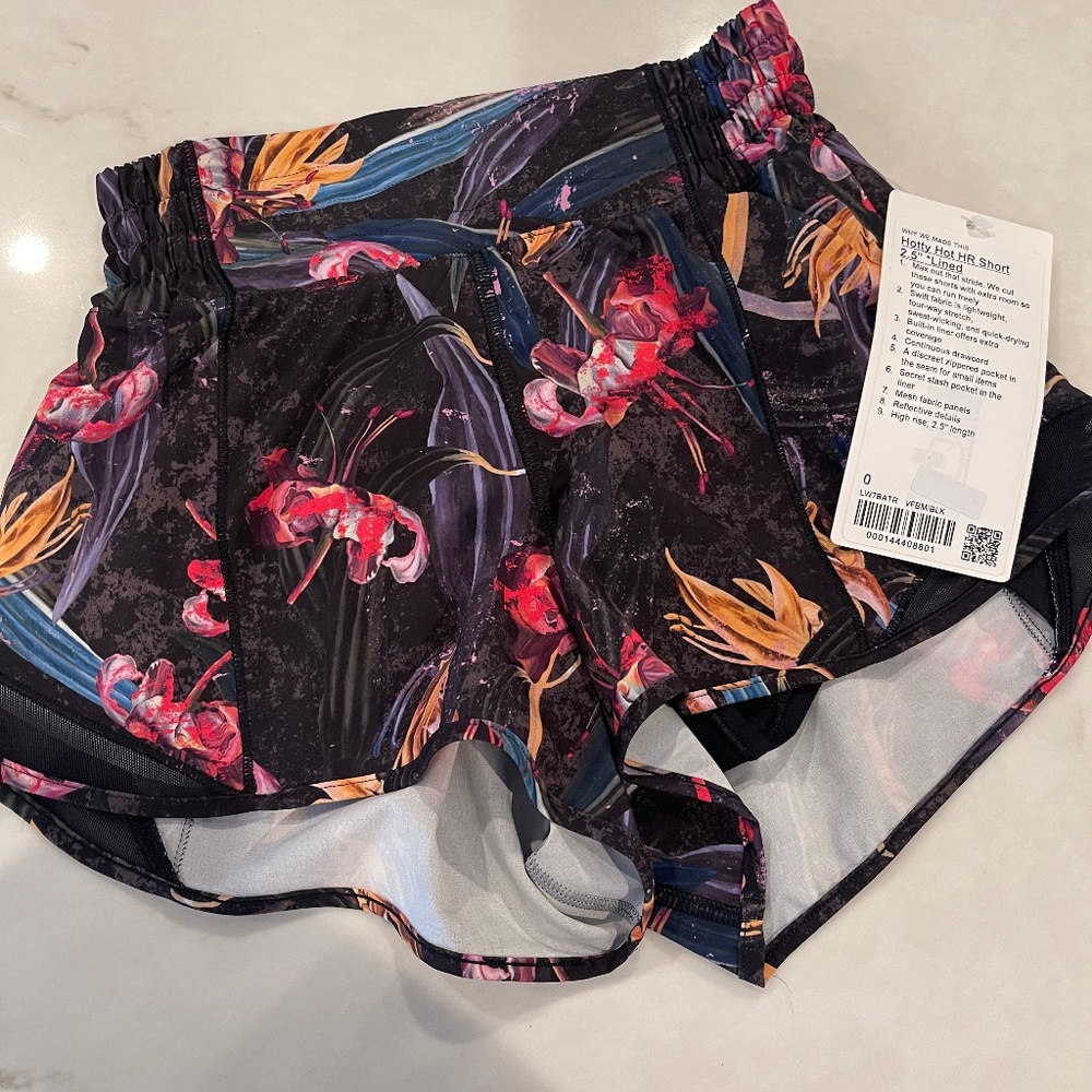 Lululemon Hotty Hot High Rise size 0